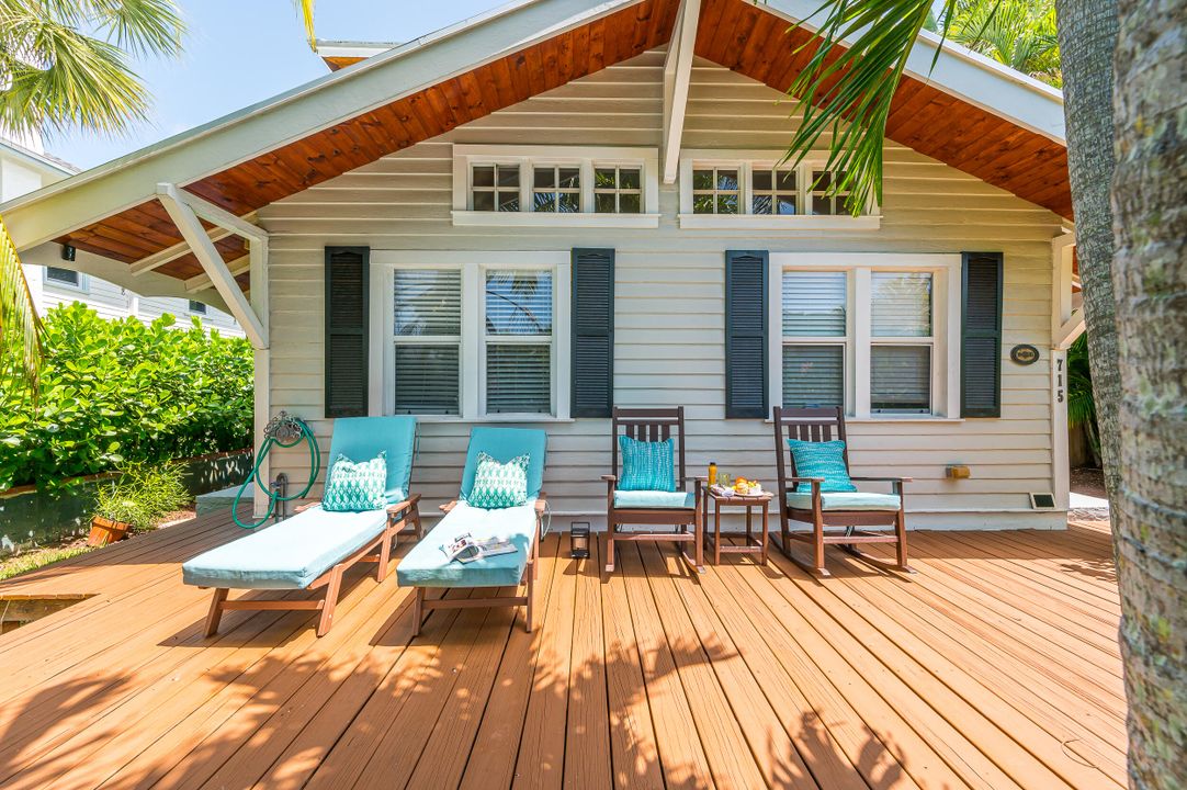 For Sale: $2,450,000 (5 beds, 4 baths, 2366 Square Feet)