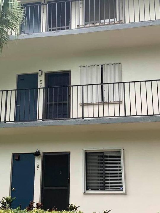 En Venta: $255,000 (3 camas, 2 baños, 1225 Pies cuadrados)