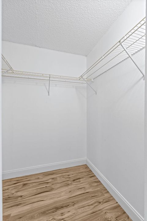 En Venta: $140,000 (2 camas, 1 baños, 920 Pies cuadrados)