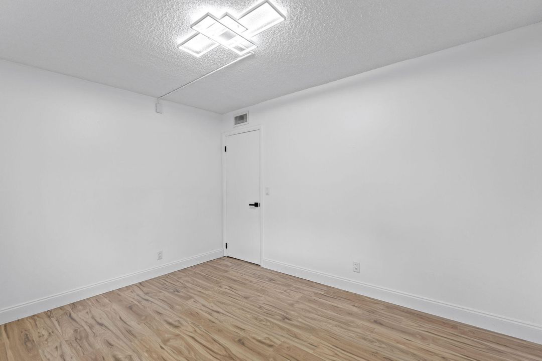 En Venta: $140,000 (2 camas, 1 baños, 920 Pies cuadrados)