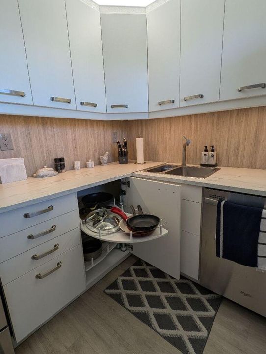 Activo con contrato: $1,500 (2 camas, 1 baños, 894 Pies cuadrados)