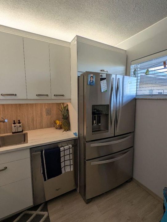 Activo con contrato: $1,500 (2 camas, 1 baños, 894 Pies cuadrados)