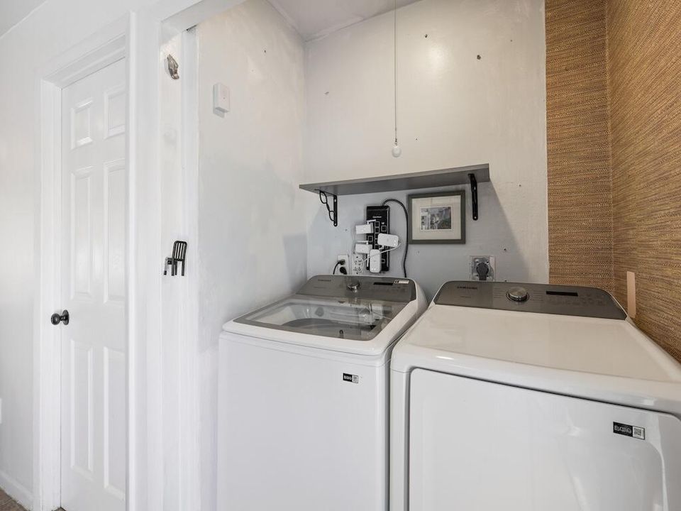 合同活跃: $239,900 (3 贝兹, 2 浴室, 1280 平方英尺)