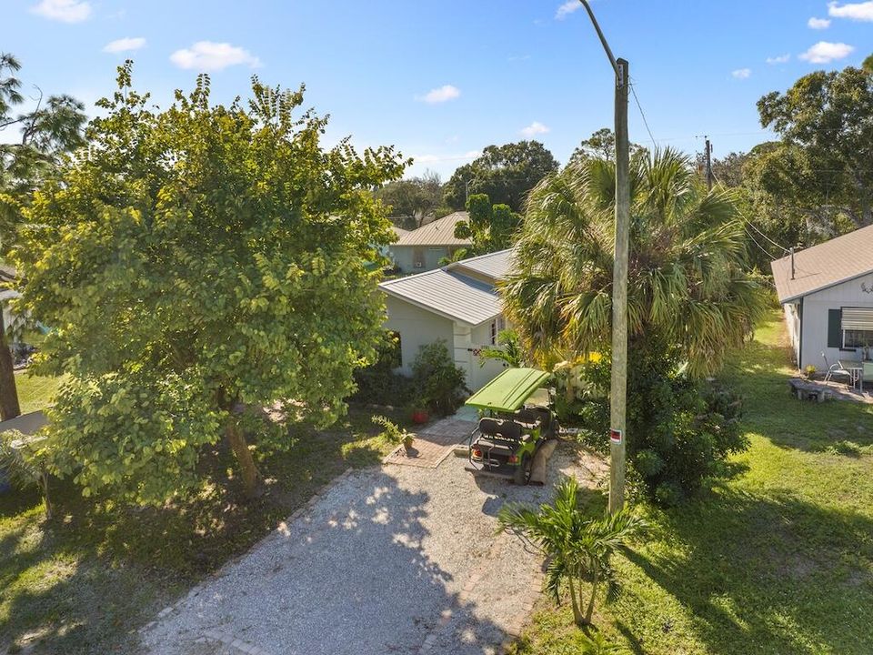 合同活跃: $239,900 (3 贝兹, 2 浴室, 1280 平方英尺)