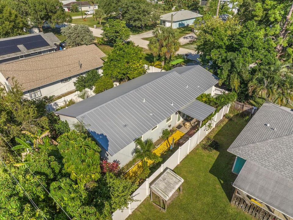 合同活跃: $239,900 (3 贝兹, 2 浴室, 1280 平方英尺)