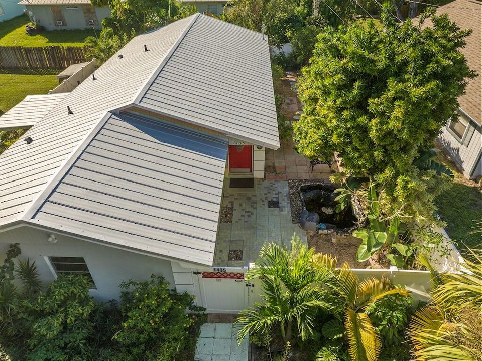 合同活跃: $239,900 (3 贝兹, 2 浴室, 1280 平方英尺)