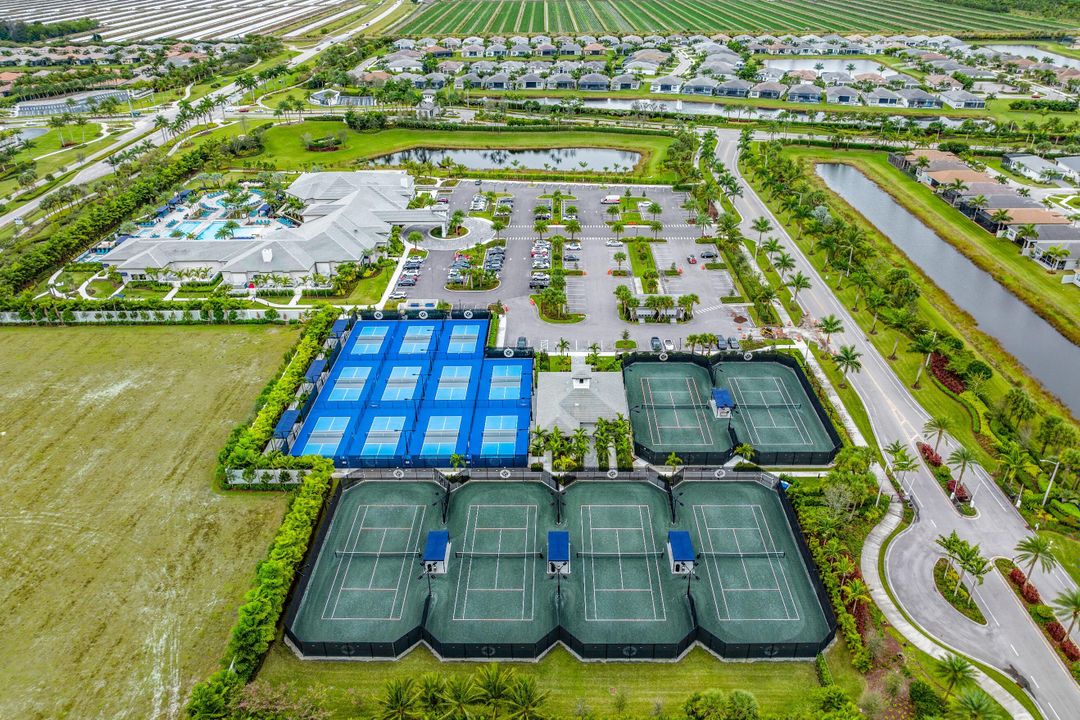 For Sale: $2,200,000 (3 beds, 3 baths, 3346 Square Feet)