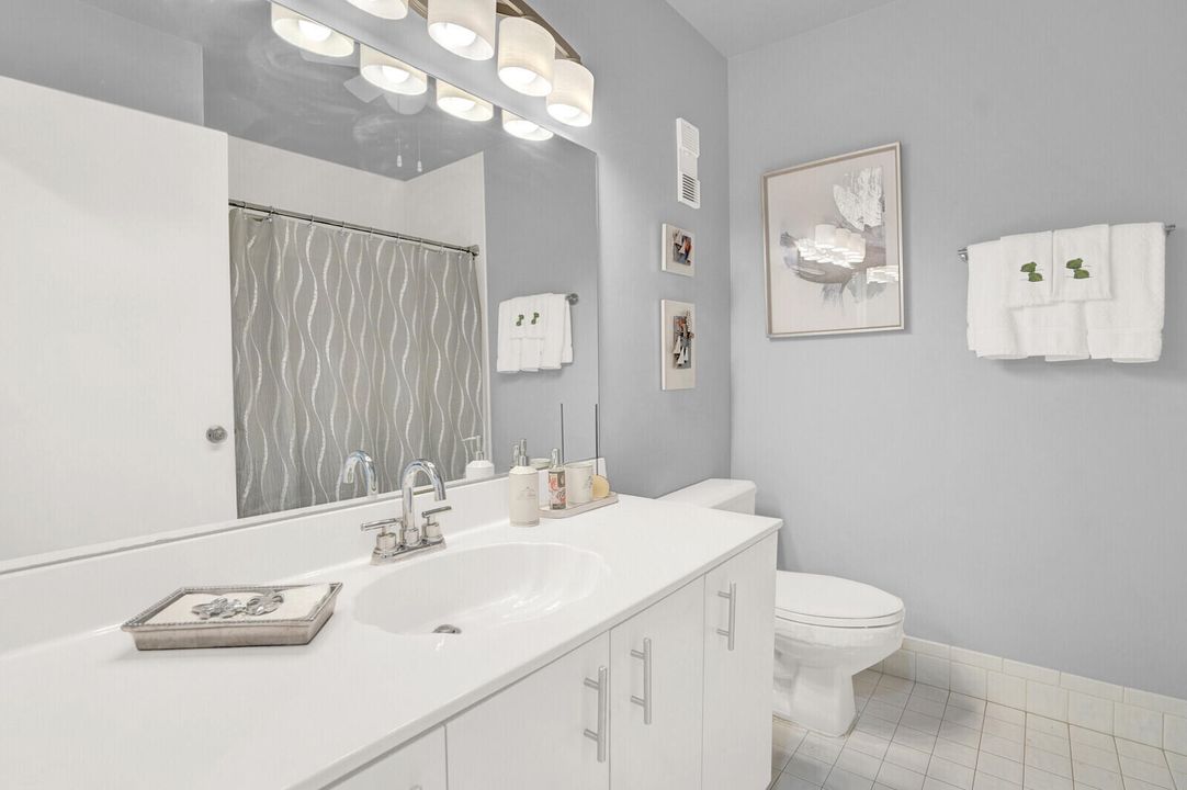 Active With Contract: $4,500 (2 beds, 2 baths, 1311 Square Feet)