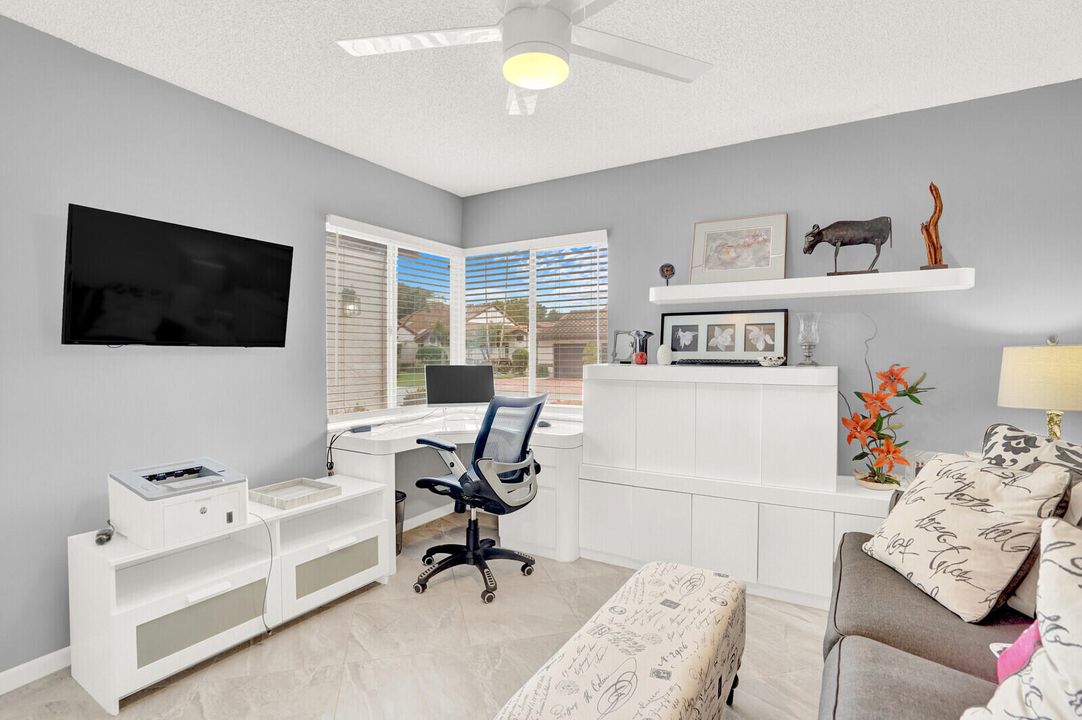 Active With Contract: $4,500 (2 beds, 2 baths, 1311 Square Feet)