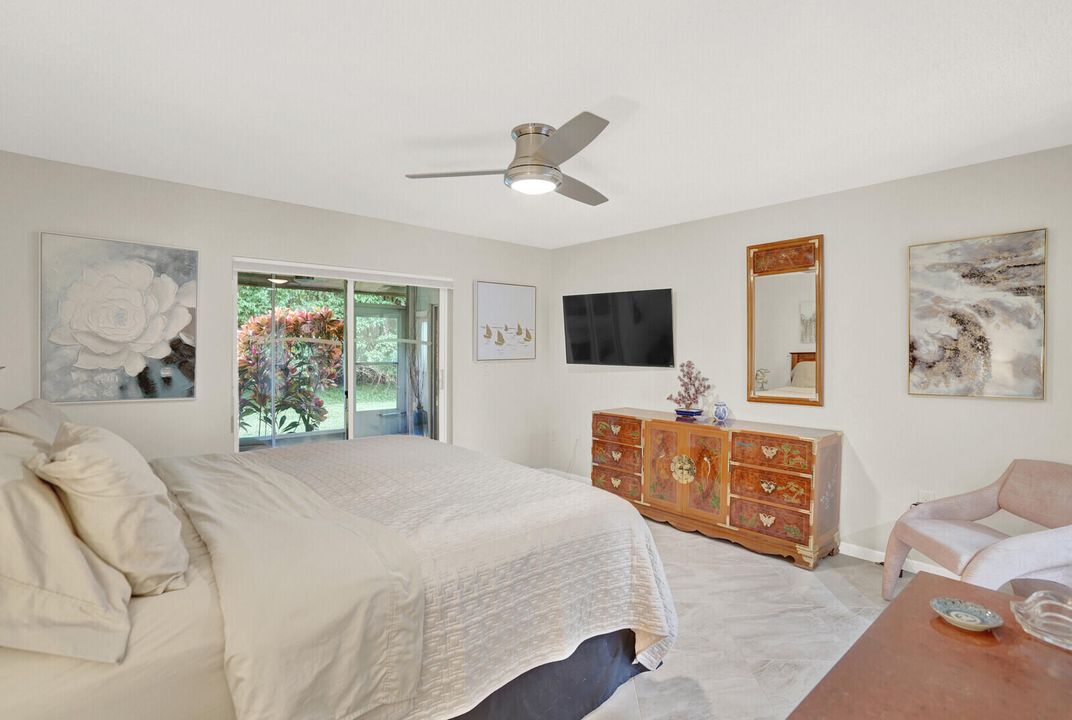 Active With Contract: $4,500 (2 beds, 2 baths, 1311 Square Feet)