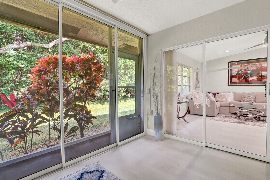 Active With Contract: $4,500 (2 beds, 2 baths, 1311 Square Feet)