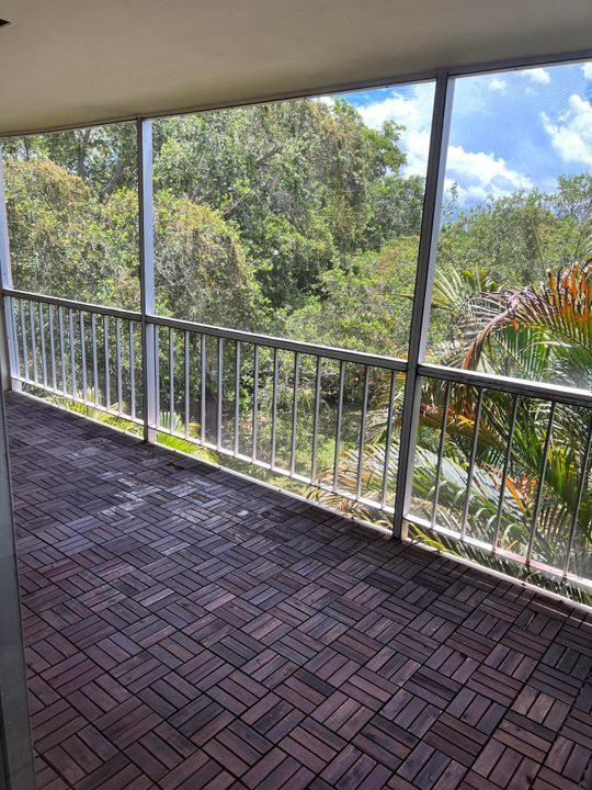 出租: $2,000 (2 贝兹, 2 浴室, 847 平方英尺)