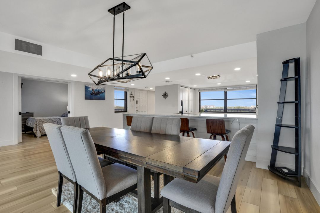 待售: $655,000 (3 贝兹, 2 浴室, 1978 平方英尺)