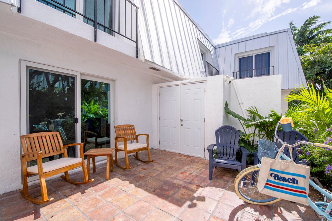 合同活跃: $499,000 (2 贝兹, 2 浴室, 1118 平方英尺)