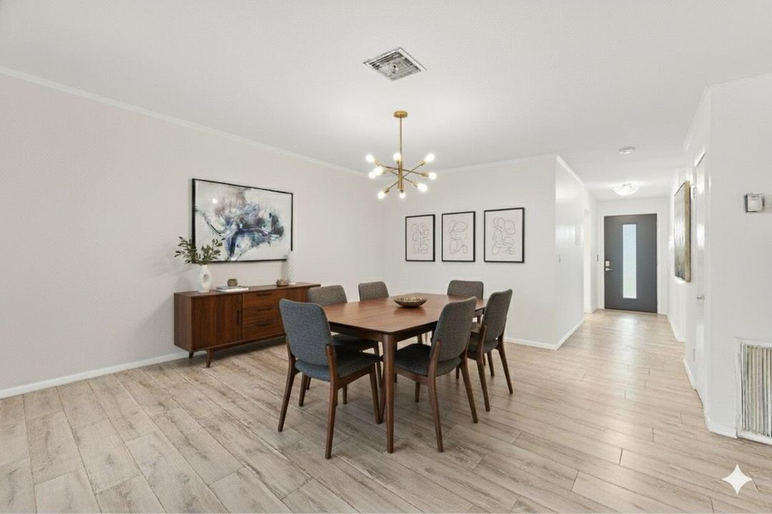 For Sale: $189,999 (2 beds, 2 baths, 1700 Square Feet)