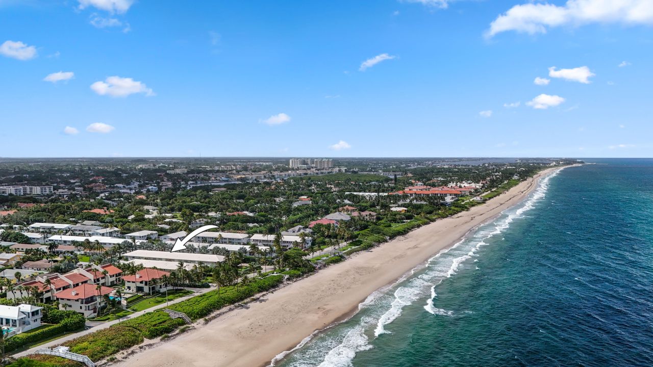 For Sale: $849,000 (2 beds, 2 baths, 1070 Square Feet)