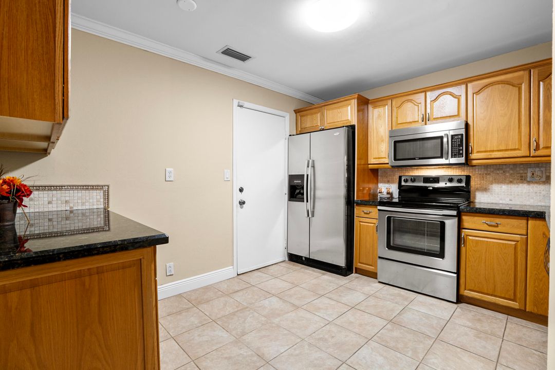 На продажу: $479,700 (3 спален, 2 ванн, 1666 Квадратных фут)