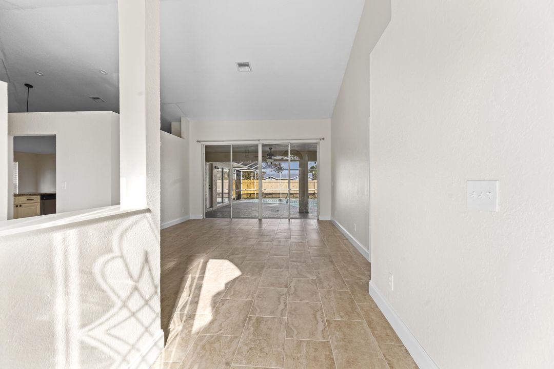 出租: $3,500 (3 贝兹, 2 浴室, 1918 平方英尺)