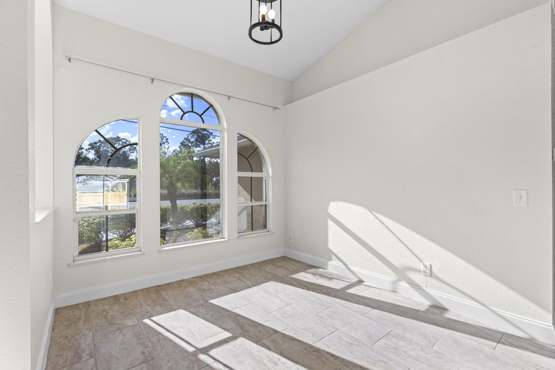 出租: $3,500 (3 贝兹, 2 浴室, 1918 平方英尺)