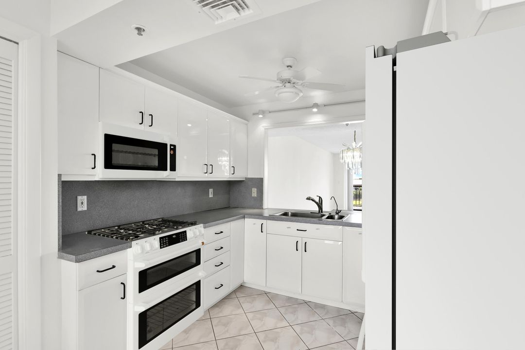 En Venta: $290,000 (3 camas, 2 baños, 1582 Pies cuadrados)