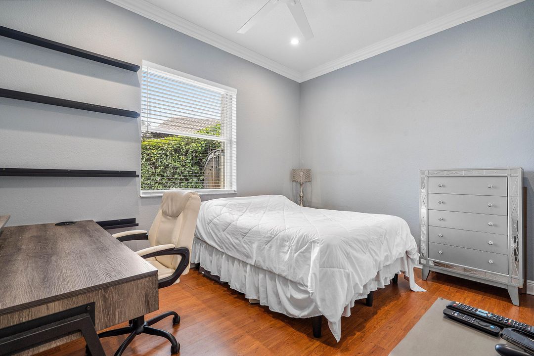 Active With Contract: $925,000 (4 beds, 3 baths, 2687 Square Feet)