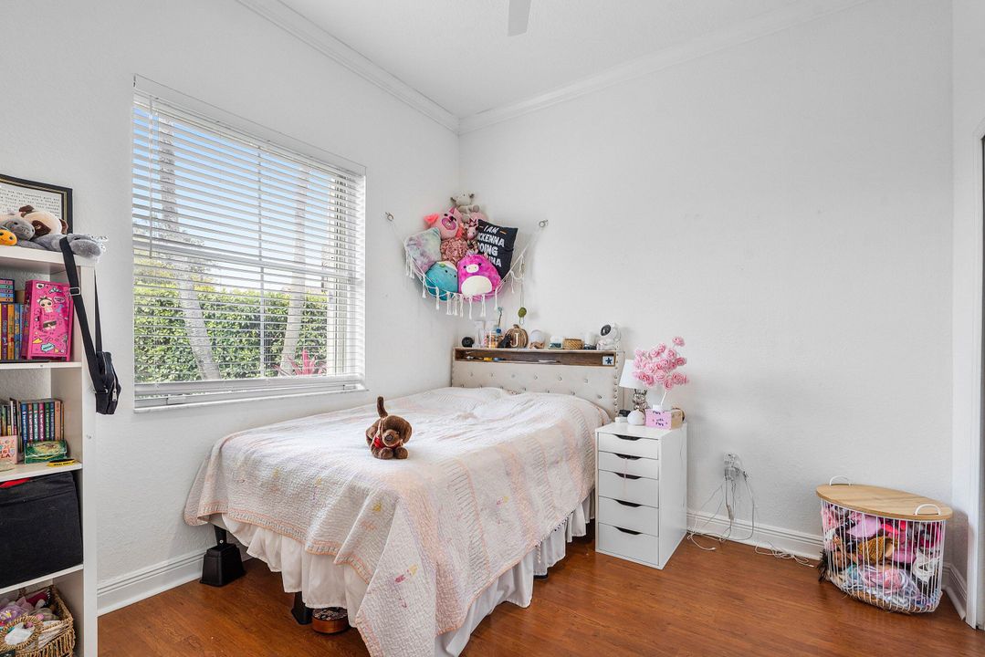 Active With Contract: $925,000 (4 beds, 3 baths, 2687 Square Feet)