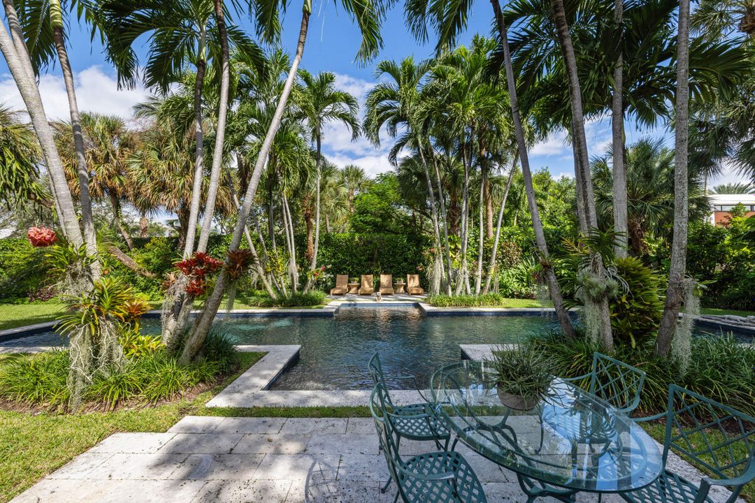 En Venta: $11,000,000 (6 camas, 4 baños, 4512 Pies cuadrados)