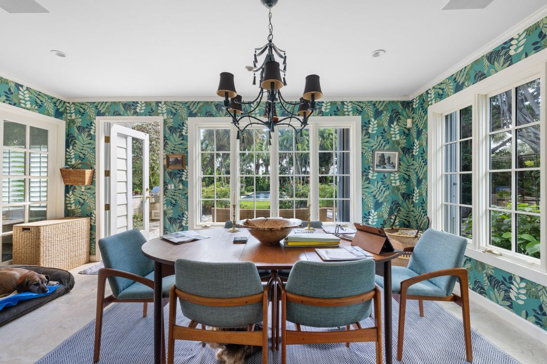 En Venta: $11,000,000 (6 camas, 4 baños, 4512 Pies cuadrados)