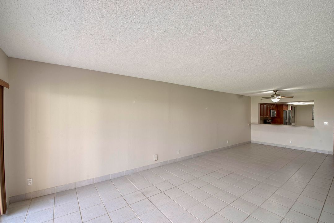 En Venta: $299,990 (2 camas, 2 baños, 1374 Pies cuadrados)