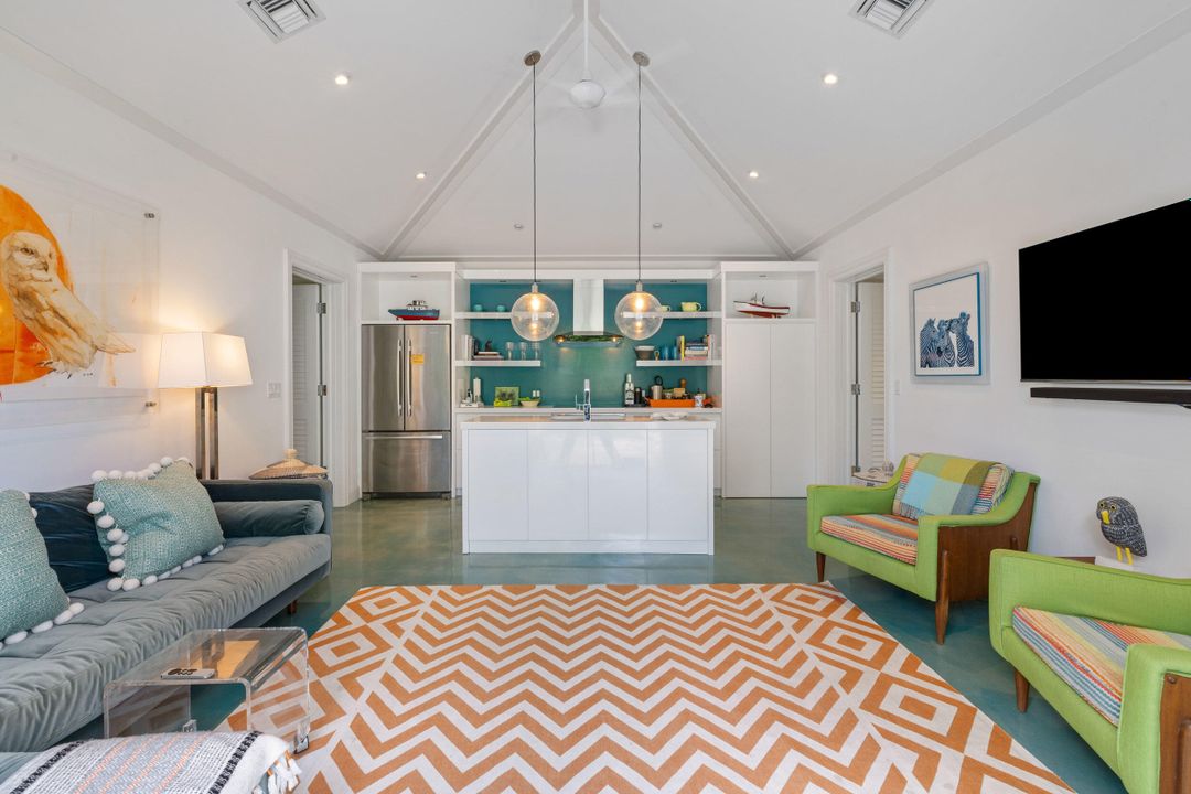 En Venta: $11,000,000 (6 camas, 4 baños, 4512 Pies cuadrados)