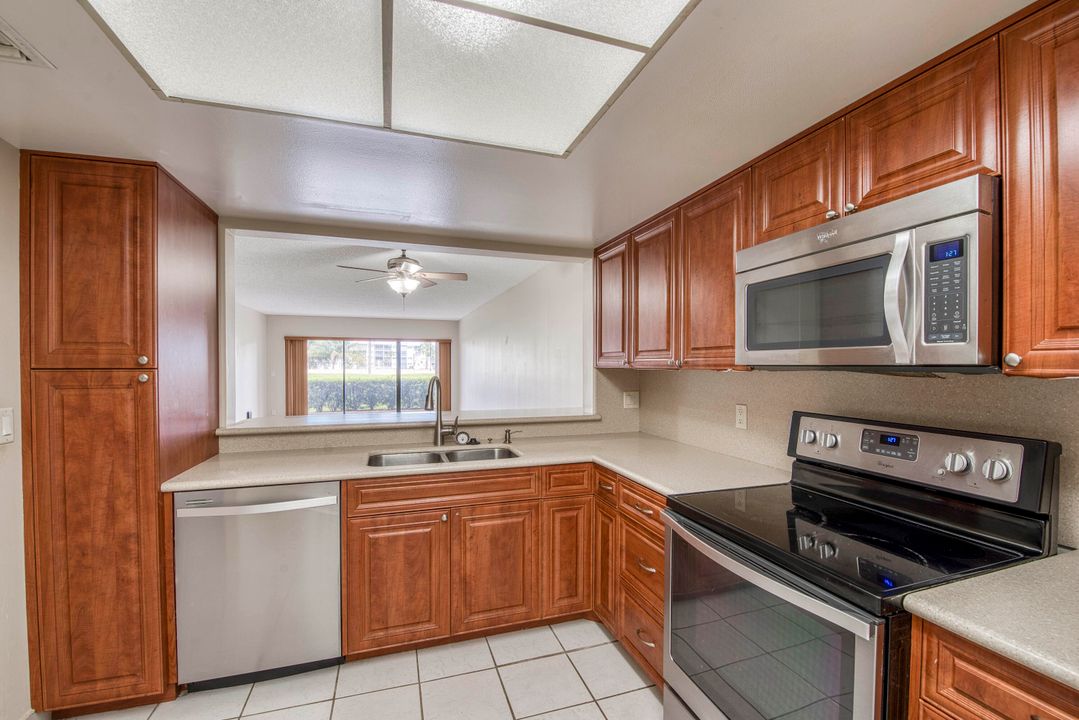 En Venta: $299,990 (2 camas, 2 baños, 1374 Pies cuadrados)