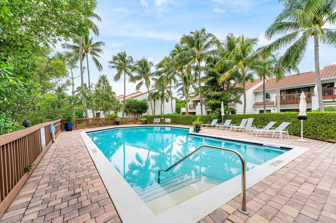 For Sale: $1,450,000 (2 beds, 2 baths, 2028 Square Feet)