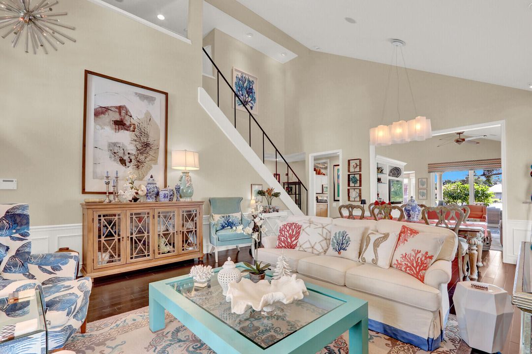 Active With Contract: $925,000 (3 beds, 2 baths, 2492 Square Feet)