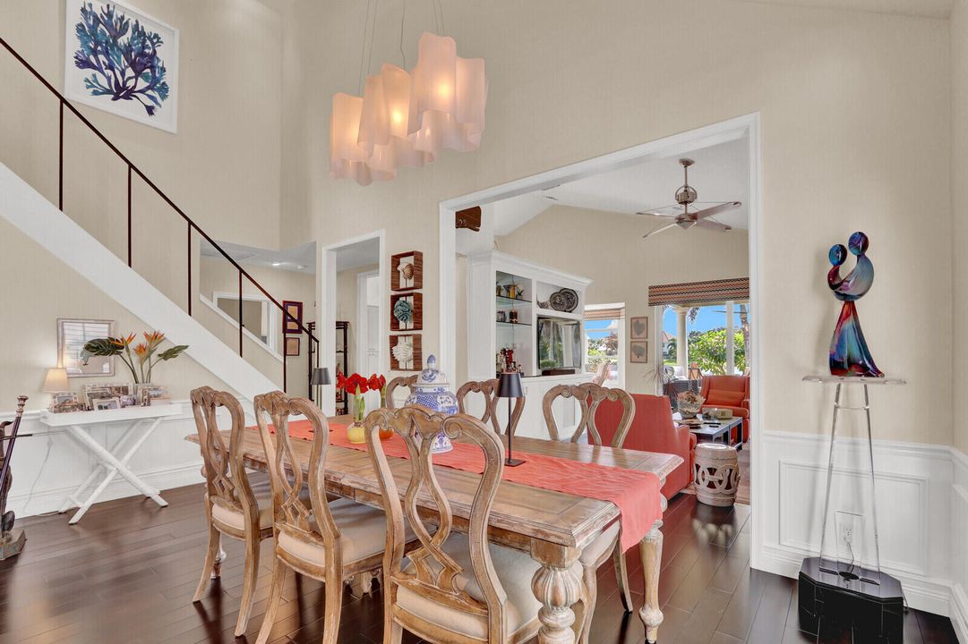 Active With Contract: $925,000 (3 beds, 2 baths, 2492 Square Feet)