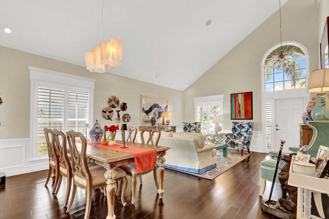 Active With Contract: $925,000 (3 beds, 2 baths, 2492 Square Feet)