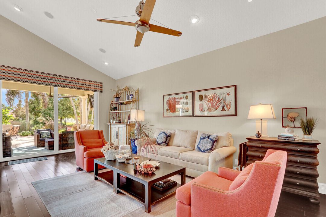 Active With Contract: $925,000 (3 beds, 2 baths, 2492 Square Feet)