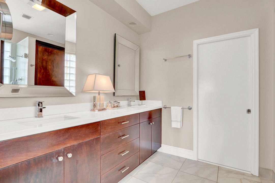 Active With Contract: $925,000 (3 beds, 2 baths, 2492 Square Feet)