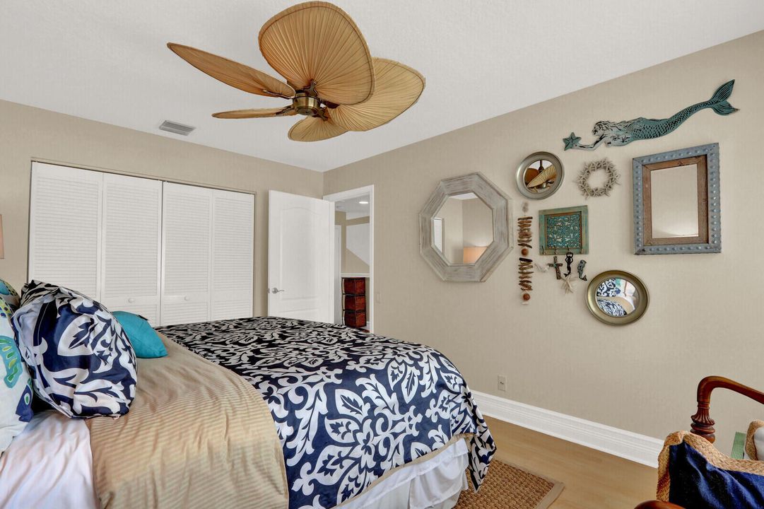 Active With Contract: $925,000 (3 beds, 2 baths, 2492 Square Feet)