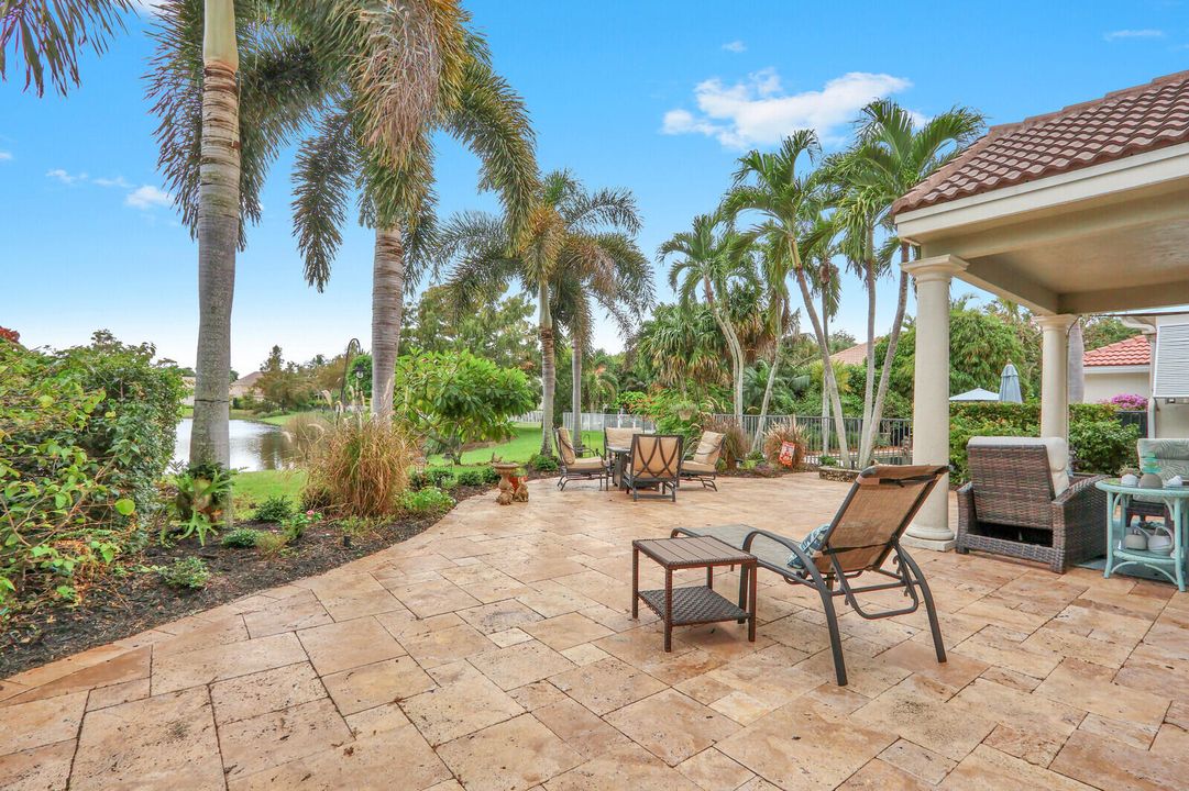 Active With Contract: $925,000 (3 beds, 2 baths, 2492 Square Feet)