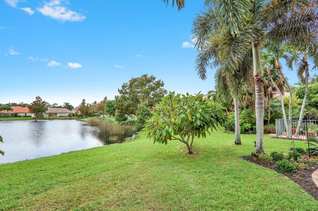 Active With Contract: $925,000 (3 beds, 2 baths, 2492 Square Feet)