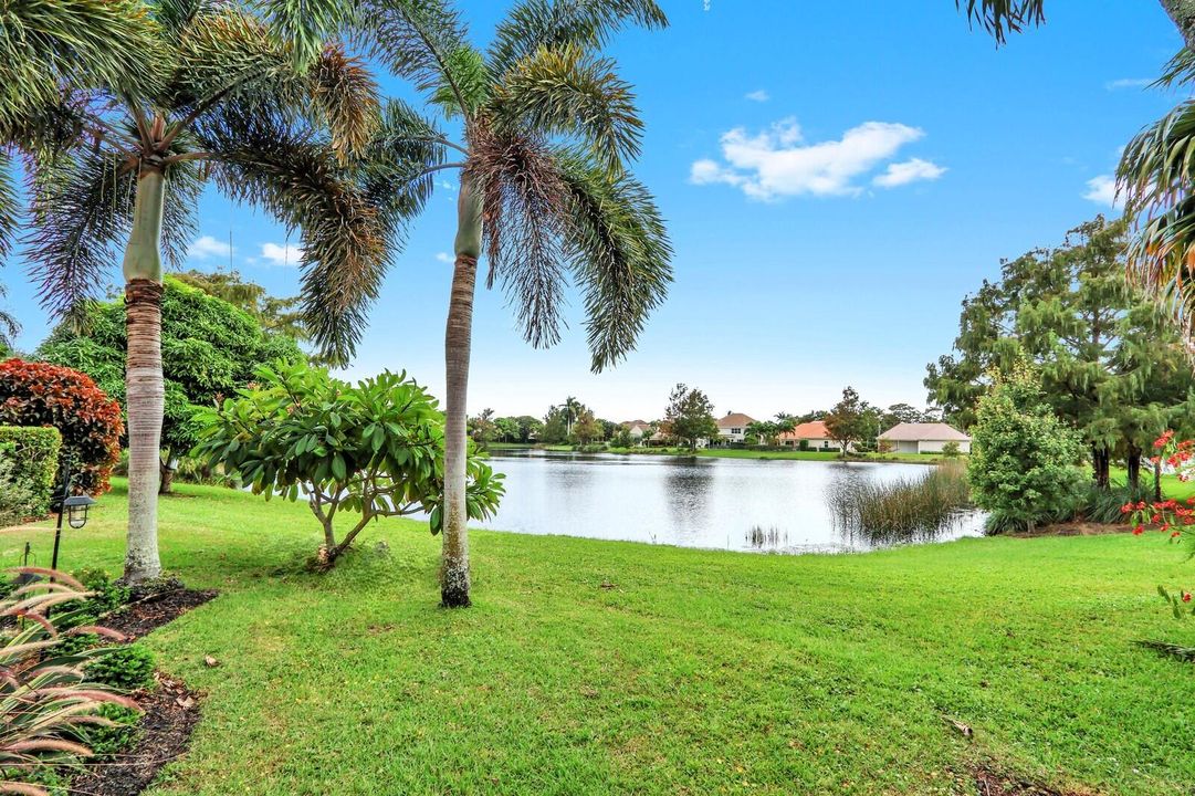 Active With Contract: $925,000 (3 beds, 2 baths, 2492 Square Feet)