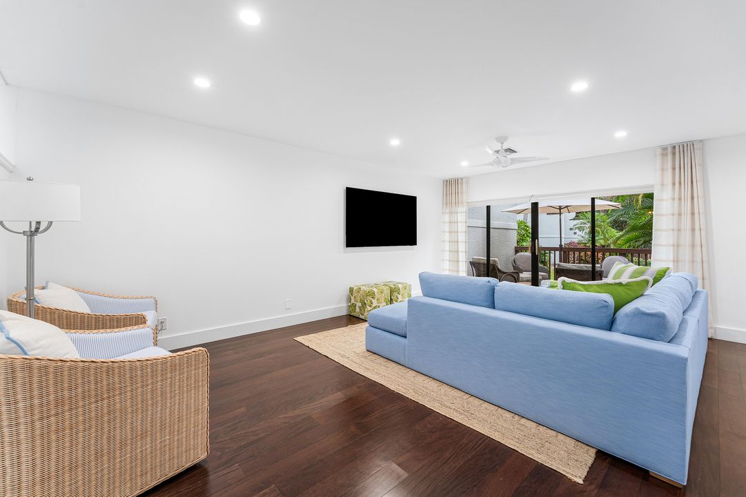 For Sale: $1,450,000 (2 beds, 2 baths, 2028 Square Feet)