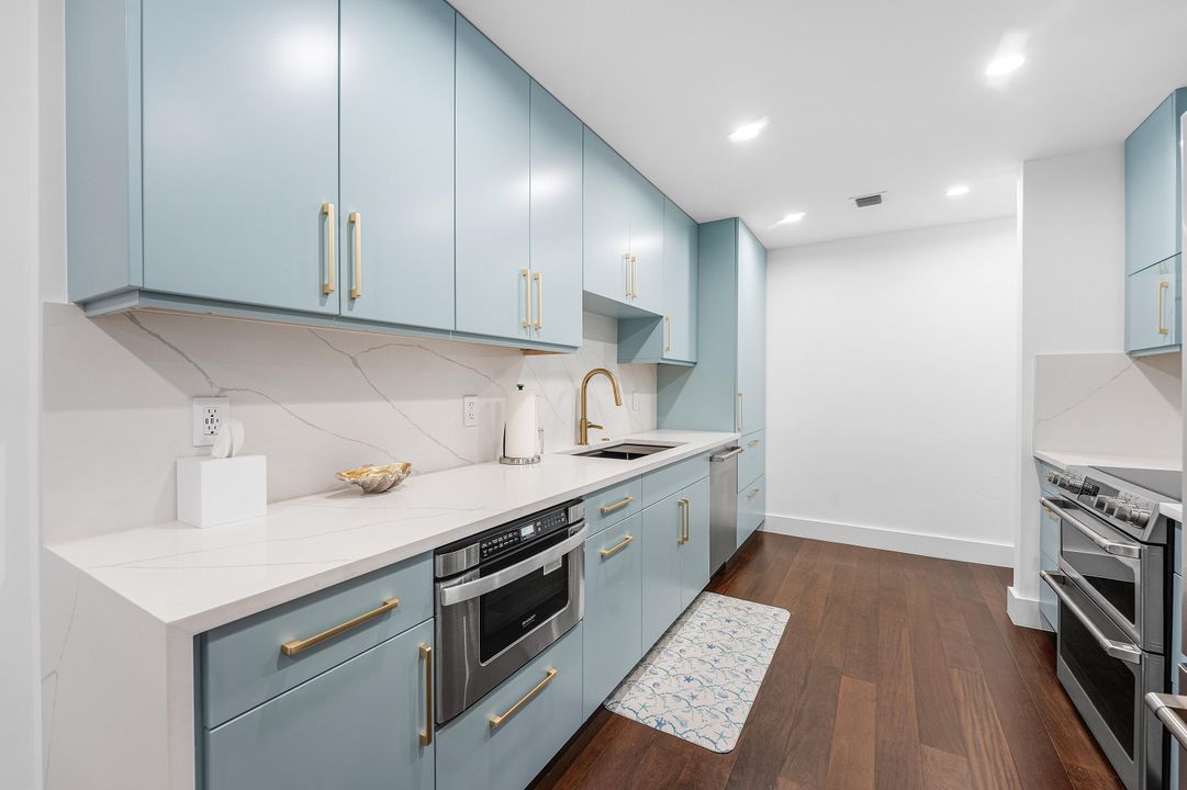 For Sale: $1,450,000 (2 beds, 2 baths, 2028 Square Feet)