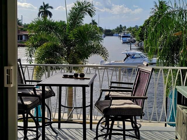 В аренду: $4,200 (1 спален, 1 ванн, 690 Квадратных фут)