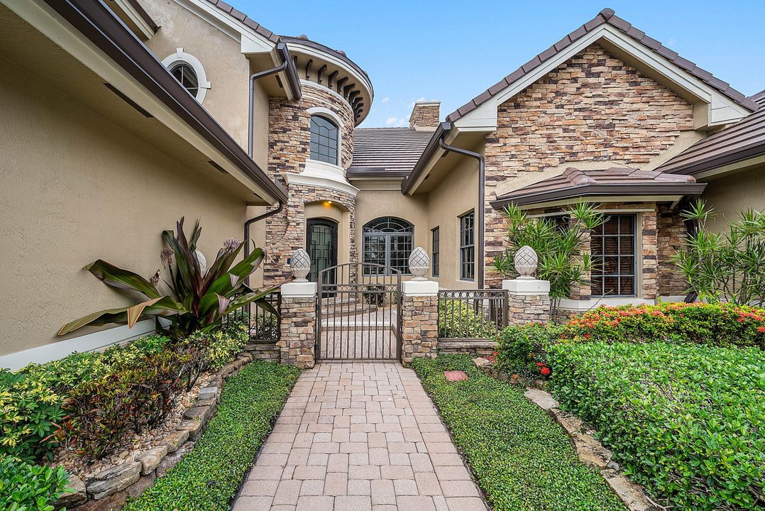 For Sale: $2,499,000 (4 beds, 4 baths, 4509 Square Feet)