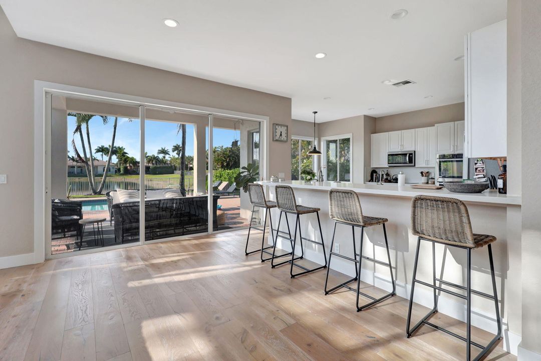 For Rent: $15,000 (6 beds, 3 baths, 4177 Square Feet)