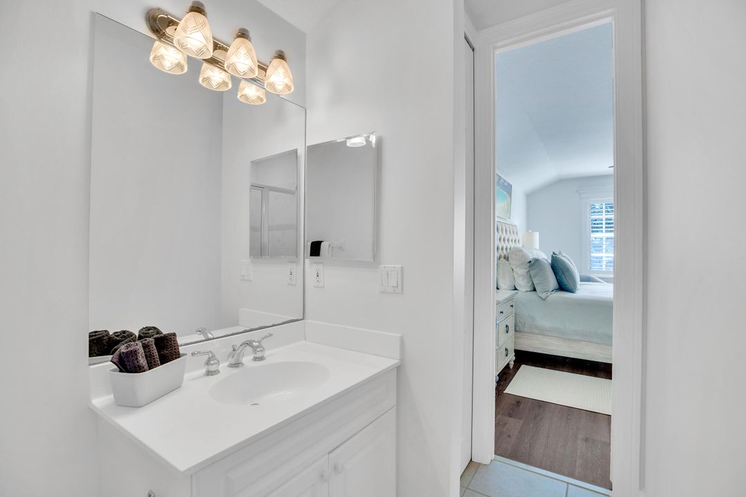 For Sale: $950,000 (3 beds, 3 baths, 3061 Square Feet)