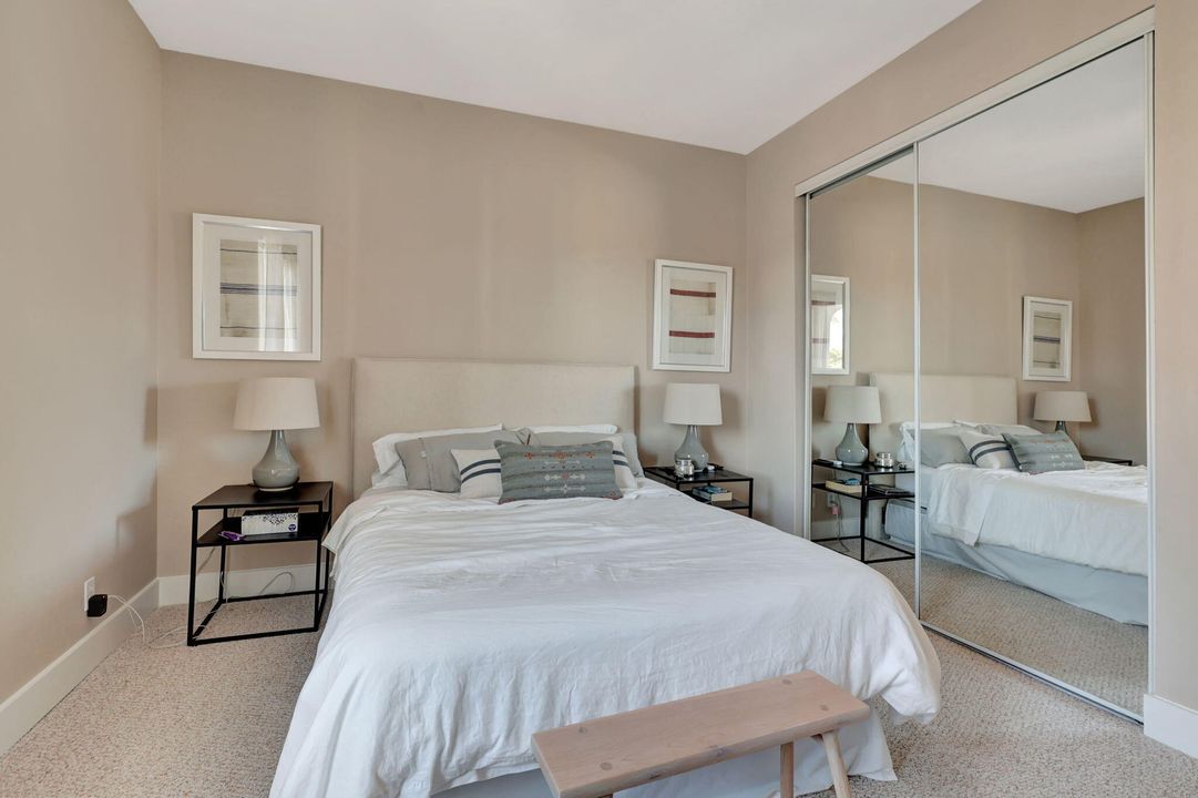 For Rent: $15,000 (6 beds, 3 baths, 4177 Square Feet)