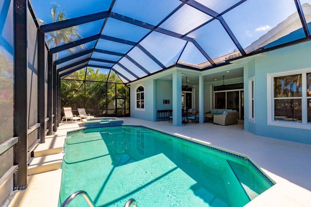 For Sale: $950,000 (3 beds, 3 baths, 3061 Square Feet)