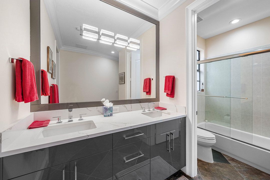 For Sale: $2,499,000 (4 beds, 4 baths, 4509 Square Feet)